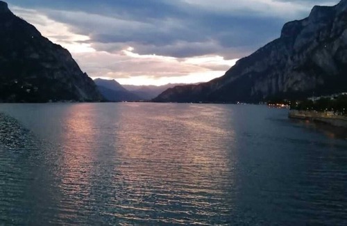 Malgrate Apartment | Apartment a stone's throw from lake, city and mountains: where everything is close by