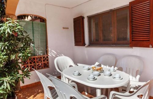 L'Escala Apartment | Apartment Adelfa apt- 1 by Interhome