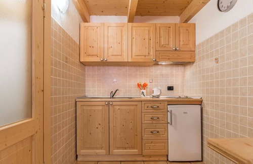 Pinzolo Apartment | Apartment 'Adamello 14' with Wi-Fi