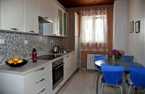 Supetar Apartment | Apartment Adel - 70 m from beach: A1(4) - Supetar, Island Brac, Croatia