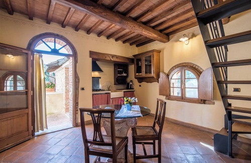 Serre di Rapolano Other | Apartment 'Agriturismo Ischieto - La Torretta' with Shared Pool, Wi-Fi and Air Conditioning
