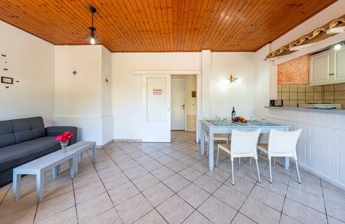Roda Apartment | Apartment 'Alexandros Two Bedroom 3' with Shared Pool, Wi-Fi and Air Conditioning