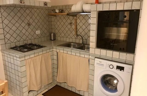 Old Town Apartment | Apartment 'Alley House' with Wi-Fi & Air Conditioning