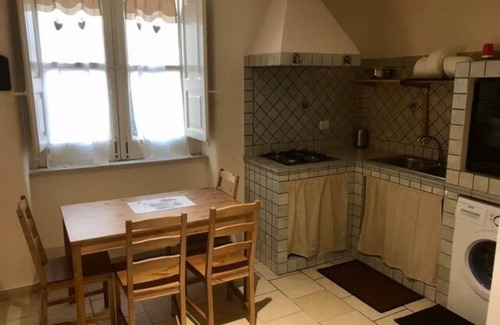 Old Town Apartment | Apartment 'Alley House' with Wi-Fi & Air Conditioning