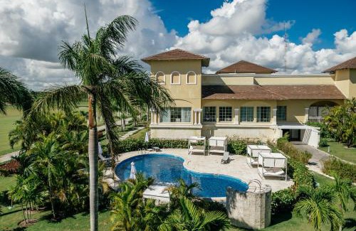Bavaro Apartment | Apartment Almas Iberosta Bavaro 3BDR with Pool & Private Beach