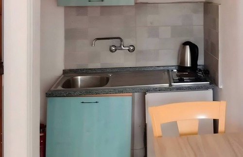Molos Apartment | Apartment 'Alykes Family Resort Double Room 1' with Balcony, Wi-Fi and Air Conditioning