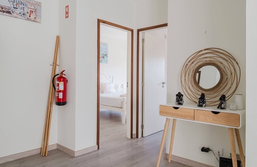 Viana do Castelo Apartment | Apartment 'Amorosa Beach' with Balcony and Wi-Fi