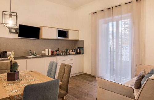 Centro - Piani - Rencio Apartment | Apartment "Annabel" with Mountain View, French Balcony & Wi-Fi