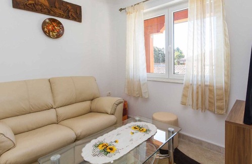 Portoroz Apartment | Apartment Antic With Terrace, Garden and BBQ
