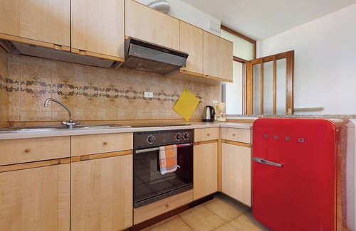 Assenza Apartment | Apartment 'Appartamento Garden' with Lake View, Wi-Fi and Air Conditioning