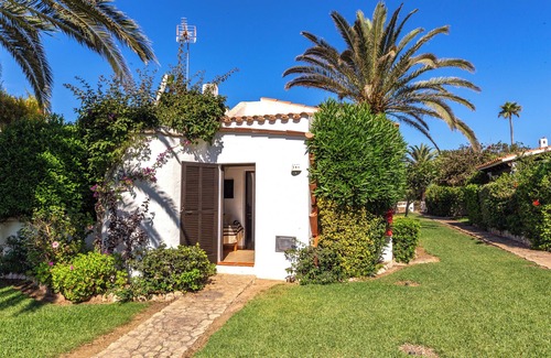 Son Xoriguer Apartment | Apartment 'Apartamento 1 Dormitorio' with Private Terrace and Shared Garden