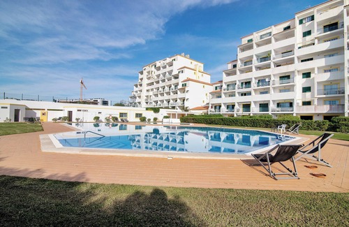 Portimao Apartment | Apartment 'Apartamento Mar A Vista' with Sea View, Wi-Fi and Air Conditioning
