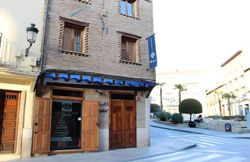 Daroca Apartment | Apartment 'Apartamento Rica' with Private Terrace, Wi-Fi and Air Conditioning