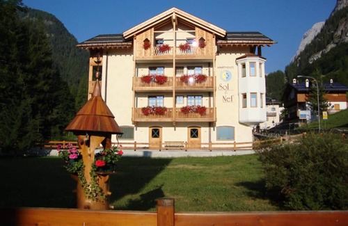 Rocca Pietore Apartment | Apartment 'Appartamento Bilo 4 - Ombretta' with Mountain View, Shared Garden and Wi-Fi