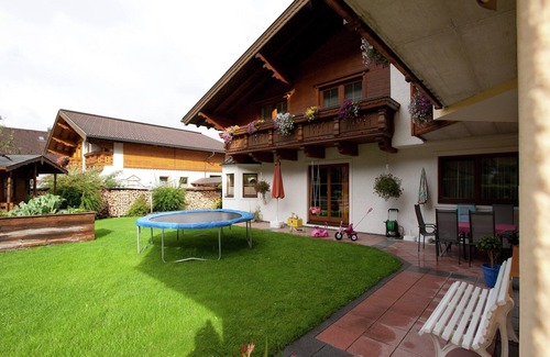 Altenmarkt im Pongau Apartment | Apartment in Altenmarkt near Ski Slopes