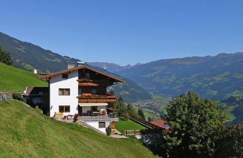 Hippach Apartment | Apartment in Zillertal near Horbergbahn