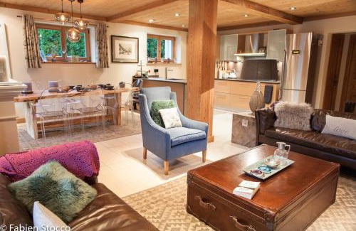 Chamonix City Centre Apartment | Apartment Au Bon Coin - Luxury Chamonix Hidden Haven, Mont Blanc view, Hot Tub and Garden