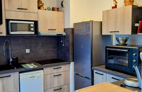 Pornichet Apartment | Apartment 'Au Calme with Balcony and Wi-Fi