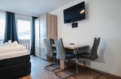 Kaprun Apartment | Apartment Avenue by Krone Company for Rent