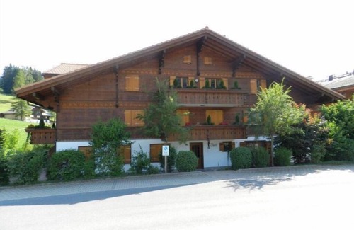 Saanenmoeser Apartment | Apartment Bärli in Saanenmöser - 4 persons, 2 bedrooms