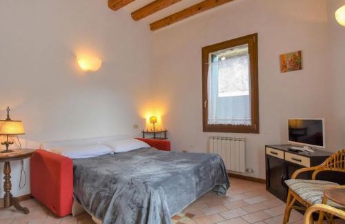 Castello Apartment | Apartment Barbaria de le Tole by Interhome