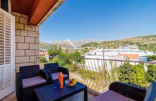 Babin Kuk Apartment | Apartment Bava - Two Bedroom Apartment with Two Balconies and Sea View
