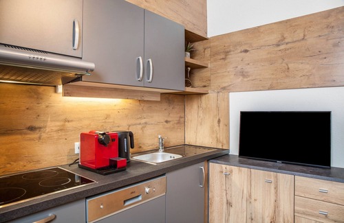 Ried im Oberinntal Apartment | Apartment 'Bergtraum Ried - Typ 1' with Mountain View, Shared Garden and Wi-Fi