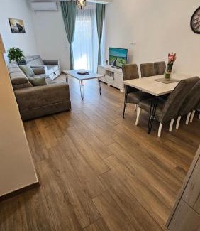 Dobra Voda Apartment | Apartment Beach D&A