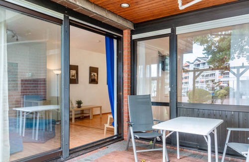 Bad Zwischenahn Apartment | Apartment 'Beim Wels' with Lake View, Private Terrace and Wi-Fi