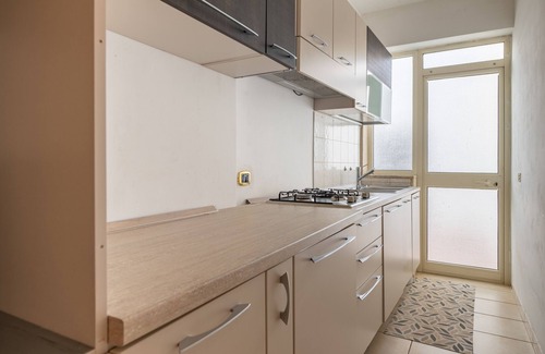 Brindisi Apartment | Apartment 'Bellavita and Pool' with Shared Pool, Wi-Fi and Air Conditioning