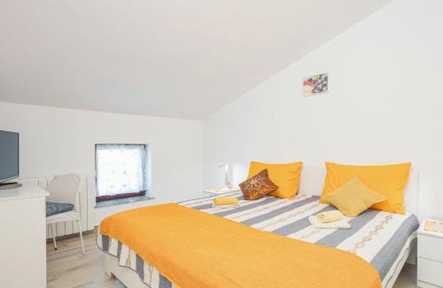 Pjescana Uvala Apartment | Apartment Bellevue-1 by Interhome