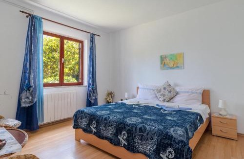 Pjescana Uvala Apartment | Apartment Bellevue-3 by Interhome