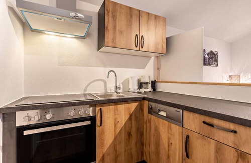 Niederau Apartment | Apartment 'Bergwelt B' with Mountain View, Balcony and Wi-Fi