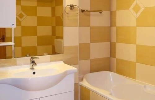 Gradac Apartment | Apartment Biljana - 150m from beach: A4(2+2) - Gradac, Riviera Makarska, Croatia