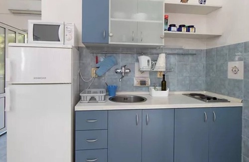 Igrane Apartment | Apartment Blue - 100 m from beach: - Igrane, Riviera Makarska, Croatia