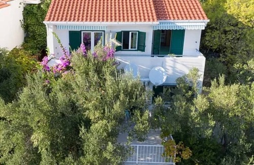 Igrane Apartment | Apartment Blue - 100 m from beach: - Igrane, Riviera Makarska, Croatia