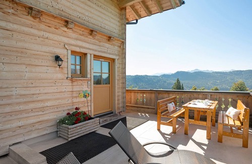 Brandenberg Apartment | Apartment 'Brandterhof' with Mountain View, Shared Terrace and Wi-Fi