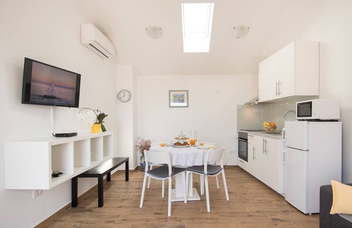 Tar-Vabriga Apartment | Apartment Bruneta with sea view