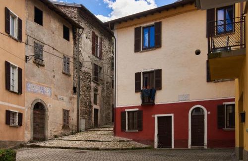 Claino Con Osteno Apartment | Apartment Ca' Dolce Osteno by Interhome