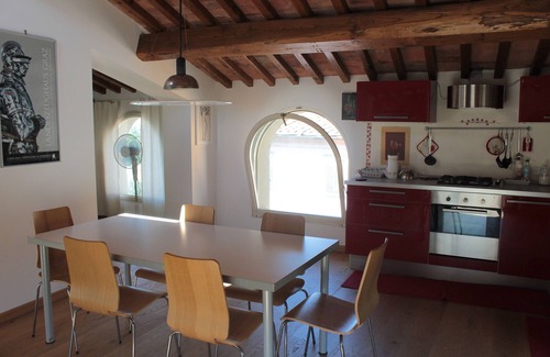 Calci Apartment | Apartment 'Calci - Dal Monte Al Mare' with Mountain View, Garden and Wi-Fi