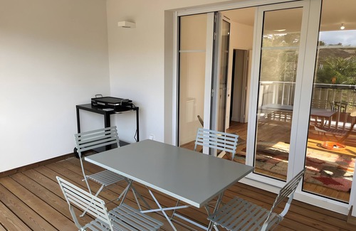 Cap-Ferret Apartment | Apartment 'Cap Ferret Centre Réf 128' with Balcony and Wi-Fi