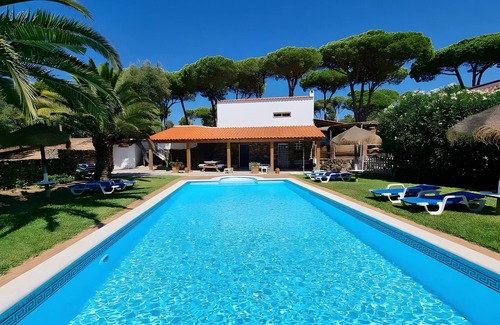 Los Canos de Meca House | Apartment 'Casa Rural Maximon Rojo' with Sea Views, Wi-Fi and Air Conditioning