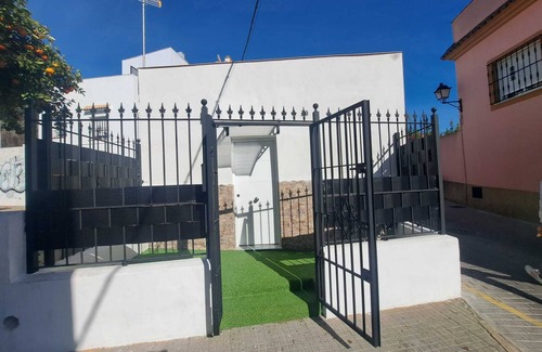 Jerez de la Frontera Apartment | Apartment 'Casa Abuela Maria' with Private Terrace and Wi-Fi