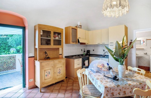 Dolcedo Apartment | Apartment 'Casa Cen' with Sea View, Private Terrace and Wi-Fi