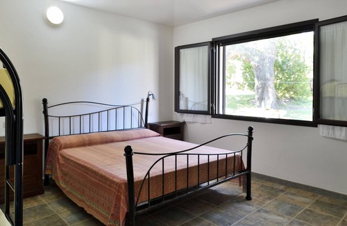 Elini House | Apartment "Casa Corongiu 3" with Mountain View & Shared Garden