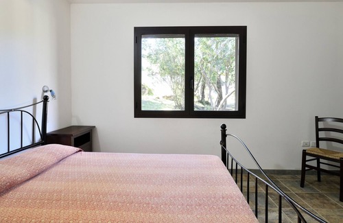 Elini House | Apartment "Casa Corongiu 3" with Mountain View & Shared Garden