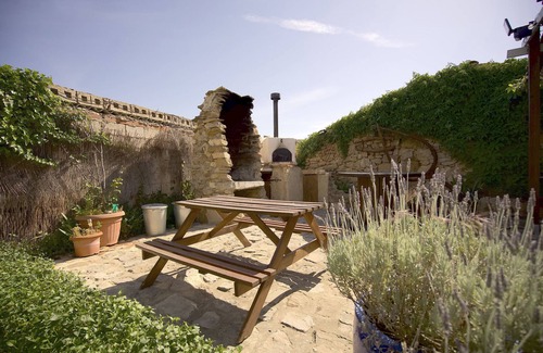 La Cuevarruz Apartment | Apartment "Casa de los Sueños - Mundus" with Shared Pool, Shared Terraces & Wi-Fi