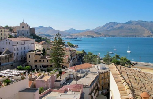 Gaeta Apartment | Apartment Casa delle Rose in Gaeta - 4 persons, 1 bedrooms
