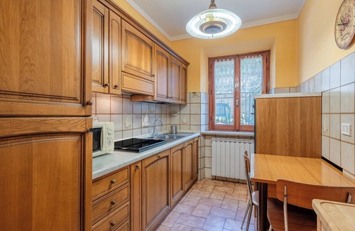 San Marcello Piteglio Apartment | Apartment 'Casa Gaia' with Mountain View