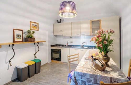 Dolcedo Apartment | Apartment 'Casa Maria' with Sea View, Private Garden and Wi-Fi
